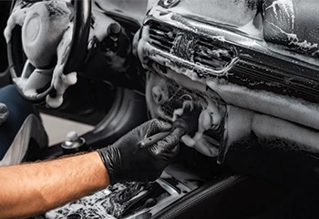 Dubinsko čišćenje automobila